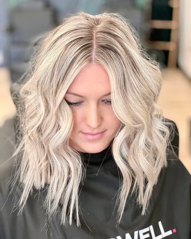 Detailed Hair Highlights by Bronde Blvd Salon